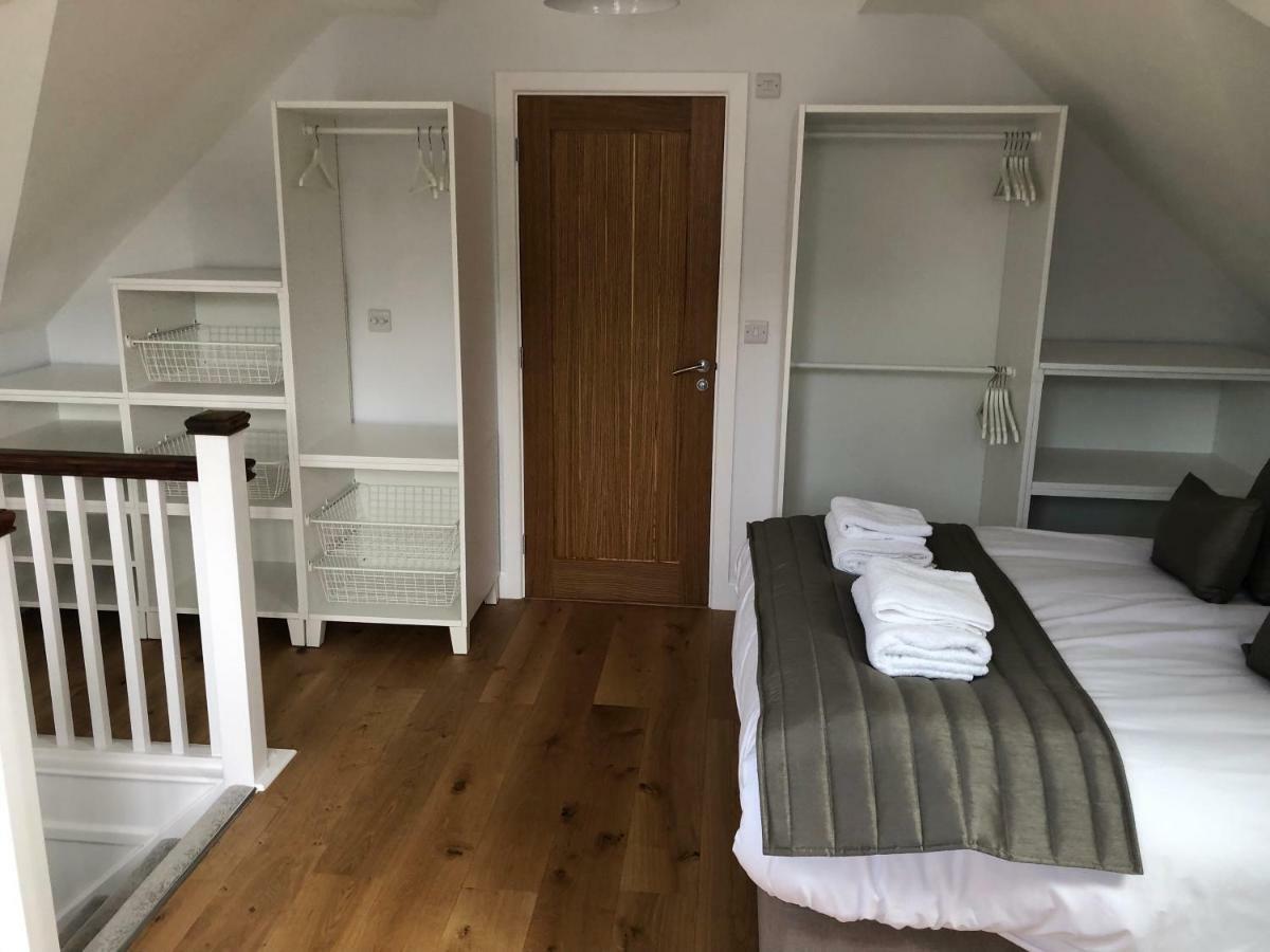 Hamilton Arms Suites Мидхърст Екстериор снимка