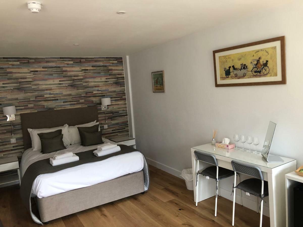 Hamilton Arms Suites Мидхърст Стая снимка
